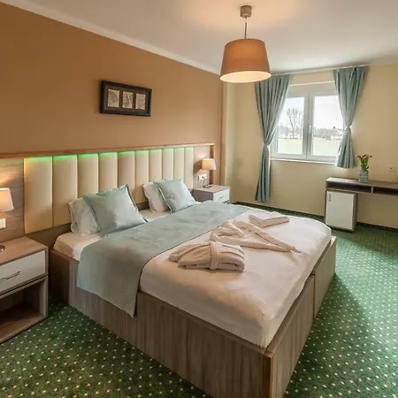 Hotel Mein Palace 3*